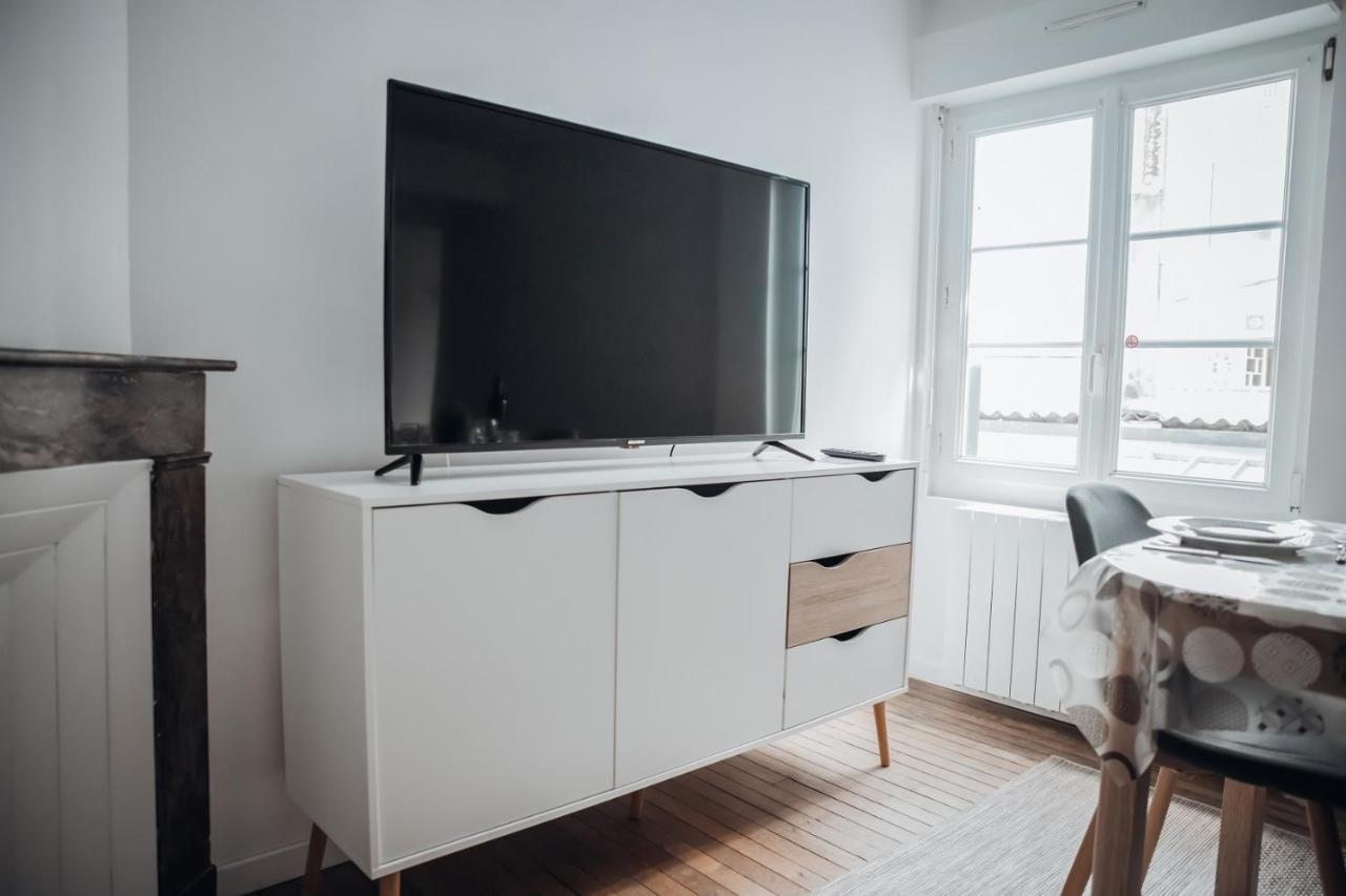 appartement neuf, moderne et confortable! Ernée Extérieur photo